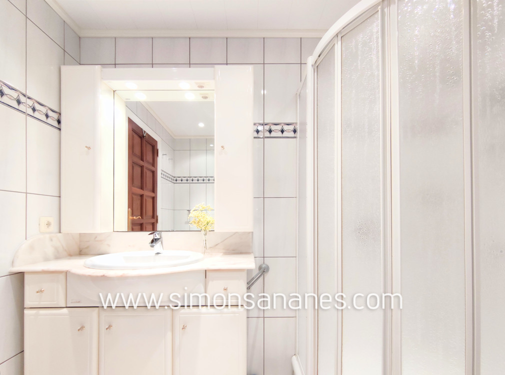 Top Apartment mit Meerblick. Badezimmer WC+Bidet